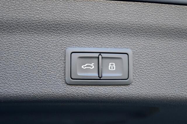 Audi A6 Avant 55 TFSI e quattro Competition S-Line B+B Rijklaarprijs-Garantie Apple carplay Camera sport Interieur Led 20 Inch