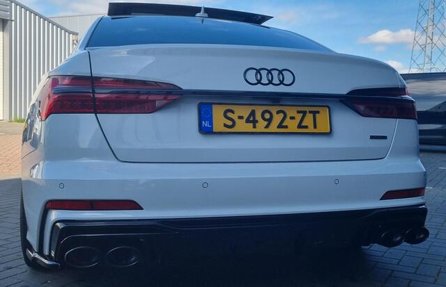 Audi A6 Limousine 55 TFSI e quattro Competition | 367PK | Dealeronderhouden | 2x S-Line | 21 Inch Velgen | Massagestoelen | Leder | Opendak | Virtual Cockpit | Led Matrix | Memory | Stoel en Stuur verwarming| Camera voor en achter | Apple Carplay & Andriod Auto |