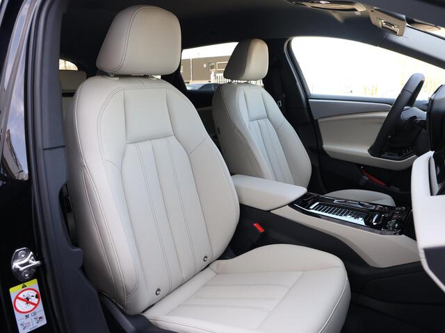 Audi A6 Avant e-tron S edition 83 kWh | Tech plus pakket | Afgevlakt stuur | Privacy glas | Matrix LED | Lederen bekleding |