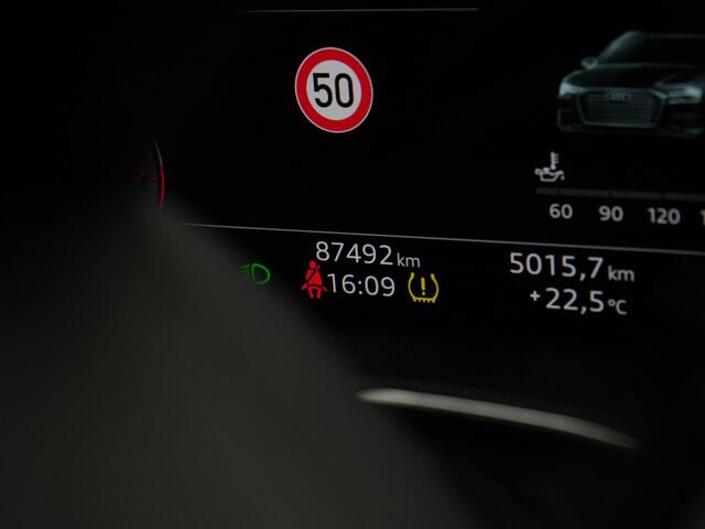 Audi A6 Avant 40 TFSI 204 pk S-tronic S edition / S-Line | Panoramadak | Trekhaak | Sequenz leder | Uitgebreid lederpakket | Geheugenstoel | HD Matrix LED