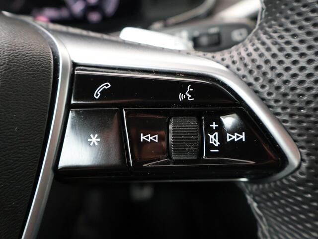Audi A6 Avant 55 TFSI e quattro S edition Competition | 367 PK | Wegklapbare trekhaak | Panoramadak | B&O premium sound | Head-up display | Surround view cameras |