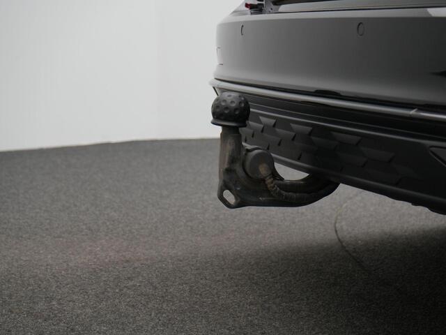 Audi A6 Avant 50 TFSI e 299 pk S-tronic quattro S edition Competition | Panoramadak | Trekhaak | Geheugenstoel | Leder/alcantara | Achteruitrijcamera