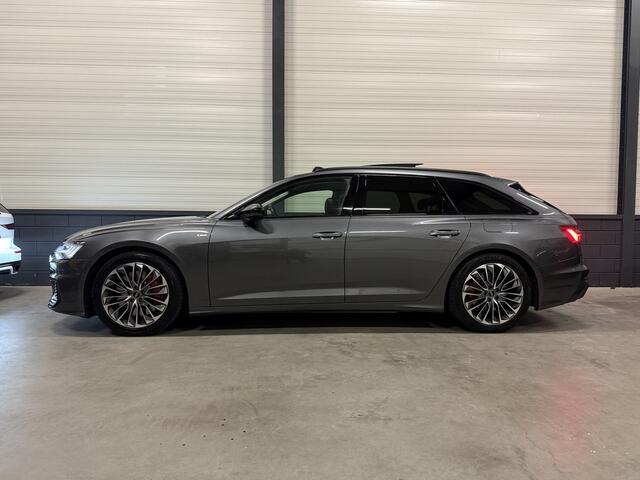 Audi A6 Avant 55 TFSI e quattro 367PK Competition S-Line PANO/TREKHAAK/B&O/HEAD-UP/BLACK-OPTIC/ACC/CAMERA/KEYLESS/STANDKACHEL/VIRTUAL/MATRIX/SFEER/19"/DAYTONAGRAU/NET OH BEURT GEHAD BIJ AUDI DEALER/ACTIERADIUS ELECTR. 60KM!!