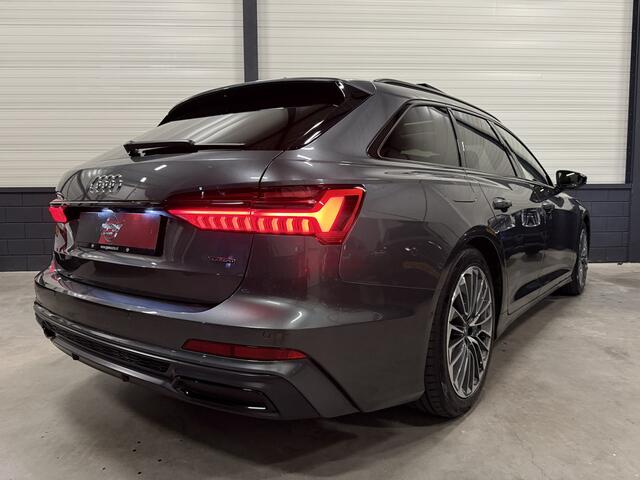 Audi A6 Avant 55 TFSI e quattro 367PK Competition S-Line PANO/TREKHAAK/B&O/HEAD-UP/BLACK-OPTIC/ACC/CAMERA/KEYLESS/STANDKACHEL/VIRTUAL/MATRIX/SFEER/19"/DAYTONAGRAU/NET OH BEURT GEHAD BIJ AUDI DEALER/ACTIERADIUS ELECTR. 60KM!!