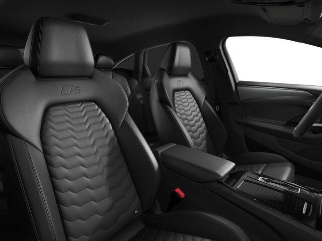 Audi A6 e-tron Sportback S edition 286 PK · Privacy glas · Remzadels rood · Sportstoel leder zwart