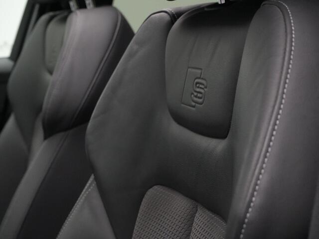 Audi A6 Avant 55 TFSI e 367 pk S-tronic quattro Competition | Panoramadak | Matrix LED | Alcantara/Leder S-line bekleding | Standkachel | Remklauwen rood | Optiekpakket zwart | 21 inch VossenWheels