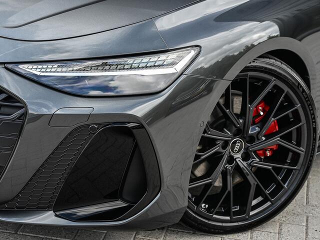 Audi A6 Avant 2.0 e-HYBRID QUATTRO S EDITION 299PK | S-SEATS | LUCHTVERING | PANORAMADAK | 360 CAMERA | EDITION ONE | B&O SOUND | HEAD-UP | 4-WHEEL STEERING | 4-ZONE CLIMATE | TECH PACK PLUS | AMBIANCE INTERIEUR | TREKHAAK | MEMORY SEATS | MMI PASSAGIERS DISPLAY 