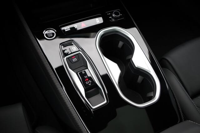 Audi A6 Avant 2.0 e-Hybrid 367 PK Plug-In Quattro Competition S-Line Edition, Luchtvering, Trekhaak, Panoramadak