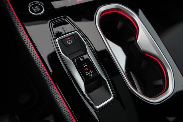 Audi A6 Avant Edition One | e-hybrid 299Pk Aut. | Quattro | Panoramadak | Plug-in Hybrid | 360° Camera | 21''