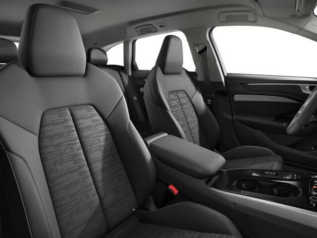 Audi A6 Avant 2.0 e-hybrid quattro Pro Line 299 PK · Tech pakket · Trekhaak elek. wegklapbaar · Sportstoelen