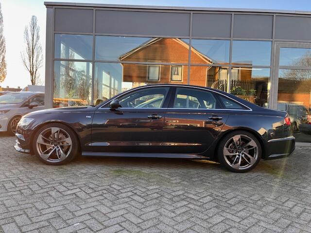 Audi A6 Limousine 3.0 TFSI quattro Sport Edition S-Line Sedan