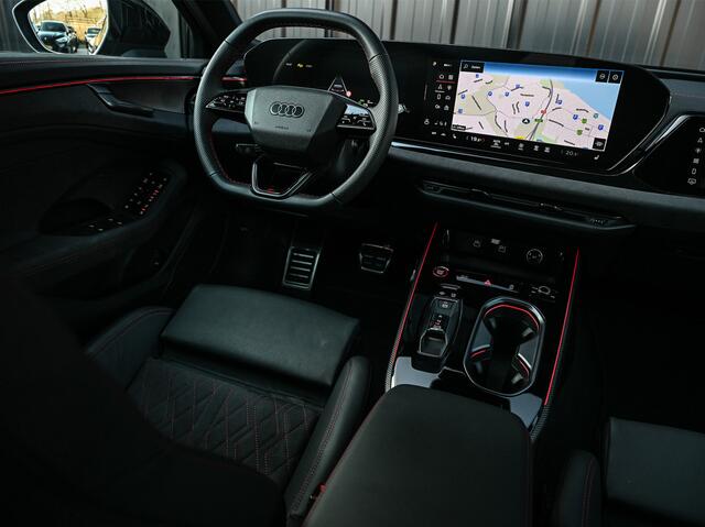 Audi A6 Avant 3.0 TFSI 368PK Quattro S-Edition · Panorama dak · Luchtvering · 6 Cilinder · Memory Seats · Tech Pro · Adaptive Cruise · B&O Sound · S-Seats · Ambiance interieur · Head-Up · Carbon inleg · Styling kit · 4 Zone Climate · 4 Wheel steering · Head-Up · 