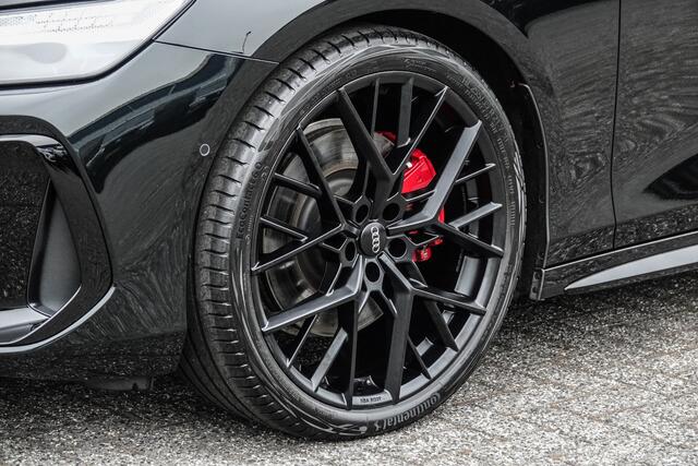 Audi A6 Avant e-Hybrid 299Pk Aut. | Quattro | Plug-in Hybrid | 360° Camera | AWD-Besturing | Midnight Green | 21''