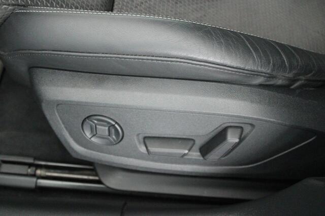 Audi A6 Avant 50 TFSI e 299pk quattro S Edition ABT Pakket Panoramadak Memory ACC Camera Stoelverwarming 2x S-Line