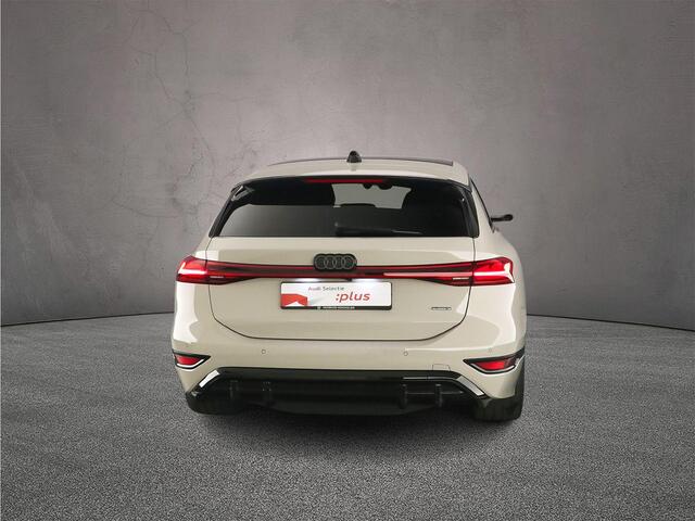 Audi A6 Avant e-tron S edition quattro 100 kWh | Digitale spiegels | Tech pro | Trekhaak | B&O | Luchtvering | Pano | Matrix | Oled |