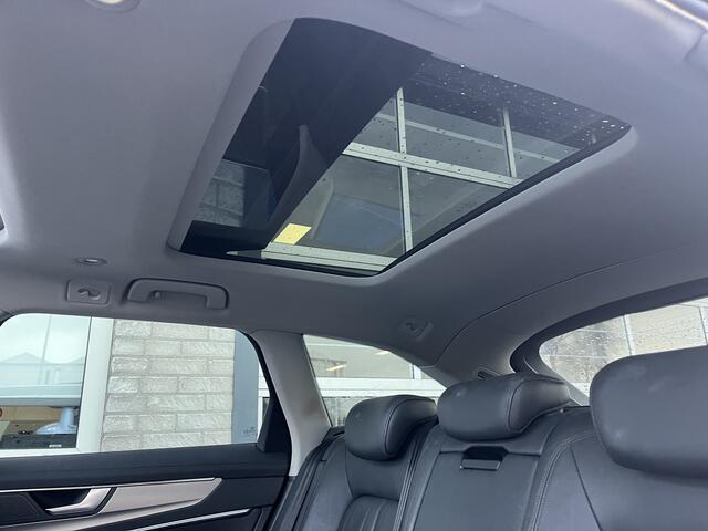 Audi A6 Avant 55 TFSI quattro Design / AUTOMAAT/ 340PK/ V6/ PANO LEER/ TREKHAAK/ DIGITAL DASH/ 360 CAMERA/ NAVI/ CARPLAY/ CLIMA/ STOELVERWARMING/ CRUISE/ 19"LMV