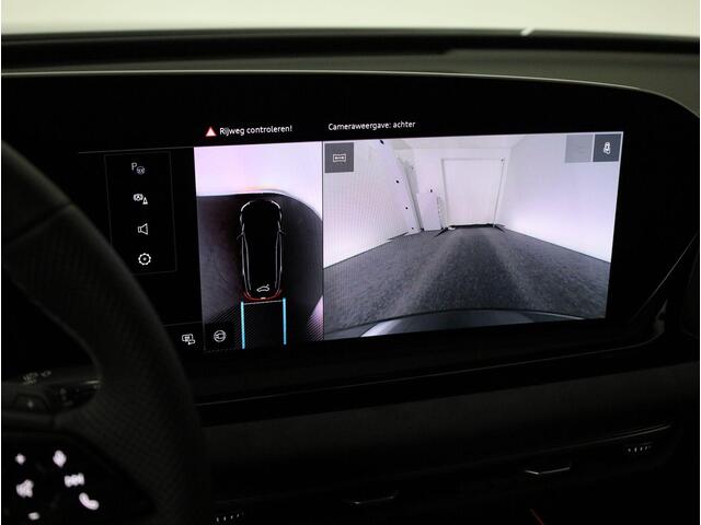 Audi A6 Limousine e-hybrid 299 pk quattro S edition | Edition one | Tech plus | Rode remzadels