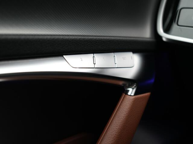 Audi A6 Avant 50 TFSI e Quattro S Line PHEV 300pk Dealer O.H. | Panodak | Adaptive Cruise | Head Up | Camera | Bang & Olufsen | Lederen Comfortzetels Memory & Ventilatie | Sfeerverlichting | Blis | Stoelen & Stuur Verwarmd | Apple Carplay | DAB | Plug In Hybrid |