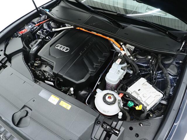 Audi A6 Avant 55 TFSI e quattro Full Black | Panoramadak | B&O Audio | Trekhaak | HUD | Leder | Keyless | Sfeerlicht | Carplay