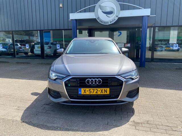 Audi A6 50 TFSI e quattro Business Edition PHEV met 360 camera en Stoelv