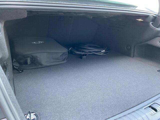 Audi A6 50 TFSI e quattro Business Edition PHEV met 360 camera en Stoelv