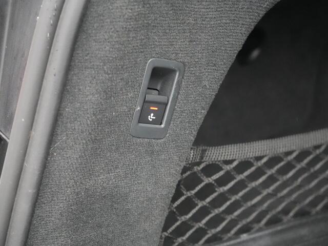 Audi A6 Avant 50 TFSI e Quattro 2x S Line PHEV 300pk Dealer O.H. | Trekhaak Af Fabriek | Panodak | Head Up | Adaptive Cruise | Matrix LED | Bang & Olufsen | Lederen Comfortzetels Memory & Ventilatie | Camera | Keyless | Blis | 20"L.M | Plug In Hybrid |