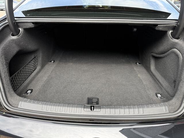 Audi A6 Limousine 40 TFSI S edition / Black pack / NL-auto