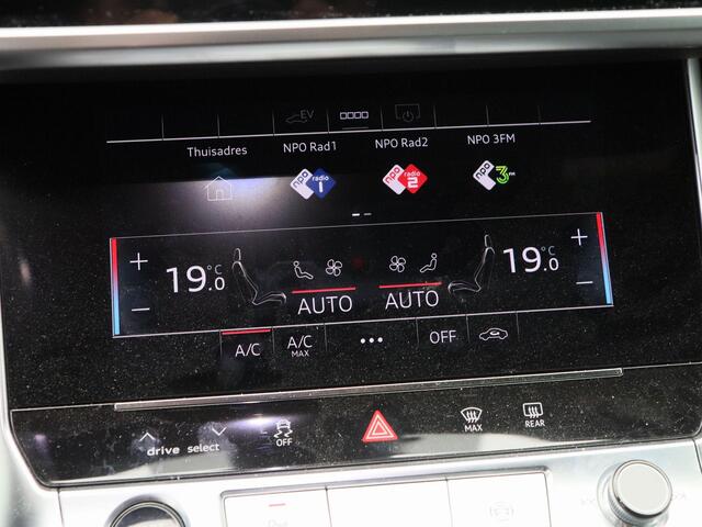 Audi A6 Avant 50 TFSi e 299 Pk quattro S-Line | Trekhaak | Panoramadak | Adaptive Cruise | Camera | CarPlay | Elektrische Stoelen | 20 Inch | 116.702 Km !!