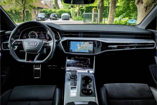 Audi A6 Avant 55 TFSI e Quattro S Line Matrix Led Panorama 21" ACC Trekhaak
