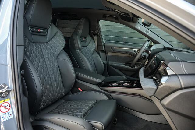 Audi A6 Avant 2.0 e-hybrid quattro S edition Competition | Achterasbesturing | B&O | Carbon inleg | Stoelventilatie en Massage | 5 Jaar garantie | Panoramadak | Soft close | Keyless | Head-up | 360 camera | Passagiers Display |