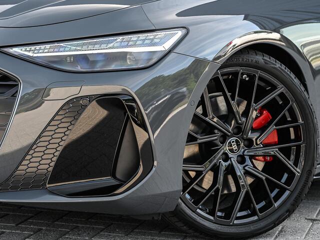 Audi A6 Avant 2.0 e-hybrid quattro S edition Competition | Achterasbesturing | B&O | Carbon inleg | Stoelventilatie en Massage | 5 Jaar garantie | Panoramadak | Soft close | Keyless | Head-up | 360 camera | Passagiers Display |