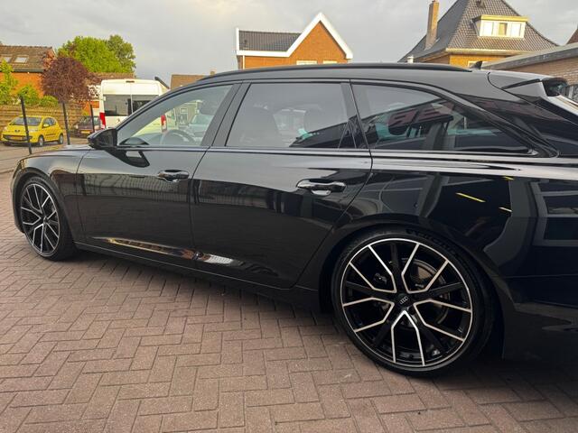 Audi A6 AVANT 35 TDI S EDITION / CARPLAY / TREKHAAK / 21INCH / PANO / RIJKLAAR!