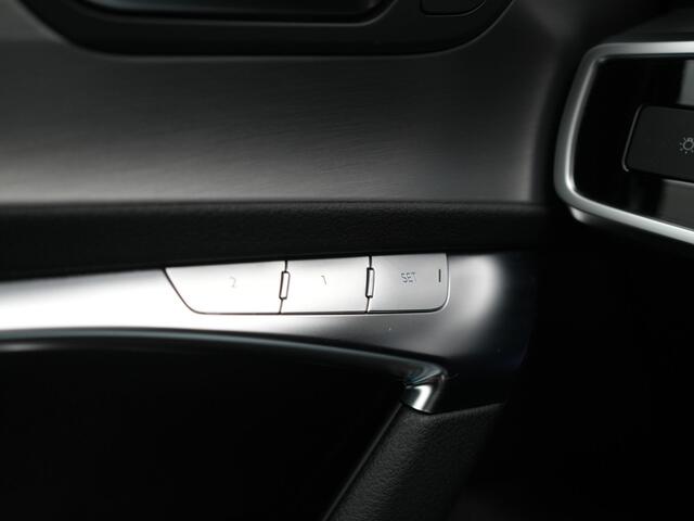 Audi A6 Avant 50 TFSI e Quattro S Line PHEV 300pk Dealer O.H. | Adaptive Cruise | Head Up | Camera | Matrix LED | Lederen Sportstoelen Memory & Verwarmd | Blis | Stuur Verwarmd | Apple Carplay | Navigatie | DAB | Plug In Hybrid |
