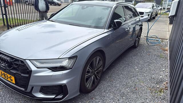 Audi A6 Avant 50 TFSI e quattro S edition ,PANORAMADAK , S-LINE ,BOEKJES , NAP EN ONDERHOUDSHISTORIE