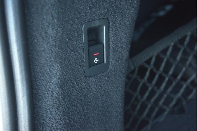 Audi A6 Avant 55 TFSI e quattro S-Line ACC Matrix S Seats B&O Keyless Ambient LED Trekhaak