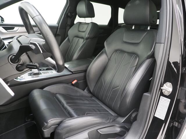Audi A6 Avant 55 TFSI e quattro Competition Full Black | Panoramadak | Leder | B&O Audio | Camera | Stoelverwarming | Cruise | Carplay