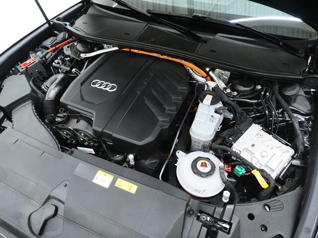 Audi A6 Avant 55 TFSI e quattro Competition Full Black | Panoramadak | Leder | B&O Audio | Camera | Stoelverwarming | Cruise | Carplay