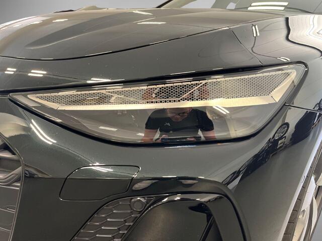 Audi A6 Avant 2.0 367pk e-hybrid Quattro S edition Competition · Glazendak · Luchtvering · B&O Audio · Wegklapbare Trekhaak · Elek. Stuur · Elek. Voorstoel · 21'' Inch · Garantie t/m 07-12-2030 of 100.000km