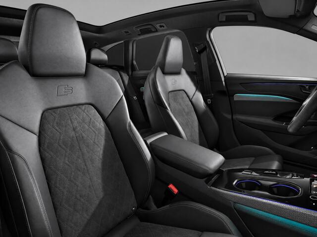 Audi A6 Avant 2.0 e-hybrid quattro S edition Competition 367 PK · Tech plus · Glazen panoramadak · B&O premium 3D