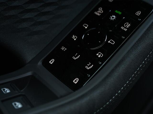 Audi A6 Avant 2.0 e-hybrid quattro S edition Competition | 367pk | Panoramadak | Achterasbesturing | 360 Camera | Memory Seat | Adaptive Cruise | Ambiance Interieur | Trekhaak | Passagiers Display |
