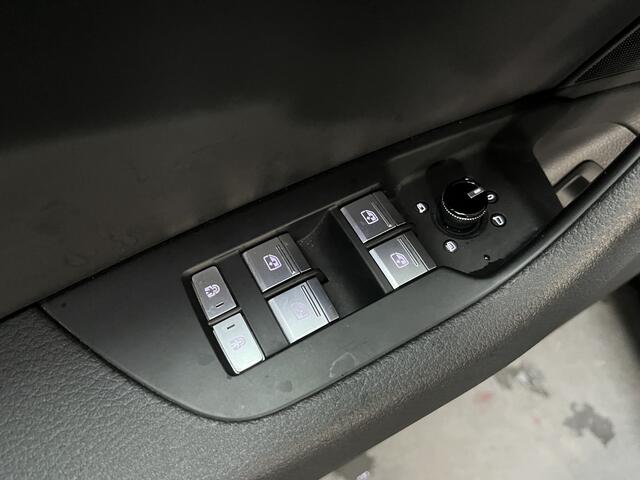 Audi A6 Avant 55 TFSI e quattro S-Line / 367 PK/ AUTOMAAT/ MEMORY SEAT/ CRUISE/ VIRTUAL COCKPIT/ NAVI/ CARPLAY/ CLIMATE/ PARK. SENSOREN + CAMERA/ LED
