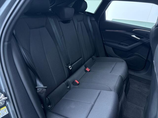 Audi A6 Avant e-tron Advanced edition 83 kWh 286 pk | SOH 100% | Verlengde garantie | Navigatie | Warmtepomp | Trekhaak (wegklapbaar) | Parkeersensoren (Park assist) | Rondomzicht camera | Elektr. voorstoelen | Multimedia scherm passagier |
