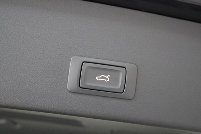 Audi A6 Avant 1.8 TFSI S-Line Sport Panoramadak | Stoelverwarming | DAB | Navigatie | Inklapbare buitenspiegels
