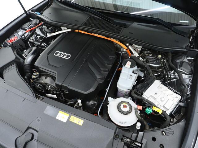 Audi A6 Avant 55 TFSI e quattro Competition Full Black | RS Stoelen | B&O Audio | Sfeerlicht | Memory | Camera | Adaptive Cruise