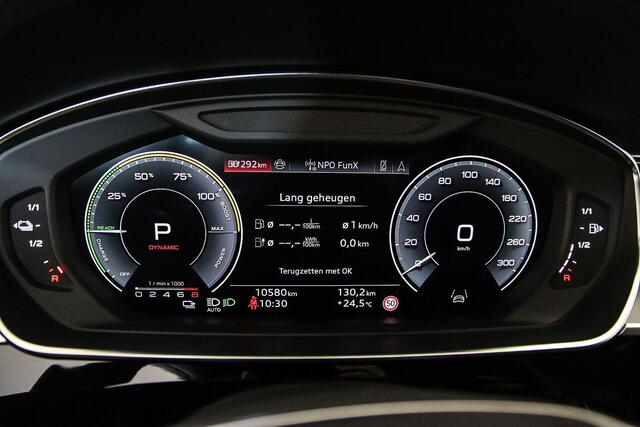 Audi A8 60 TFSI e quattro | 4-wielbestudering| Pano| B&O Advanced | Beeldschermen | Head-up | Nachtzicht | Matrix | Massage |