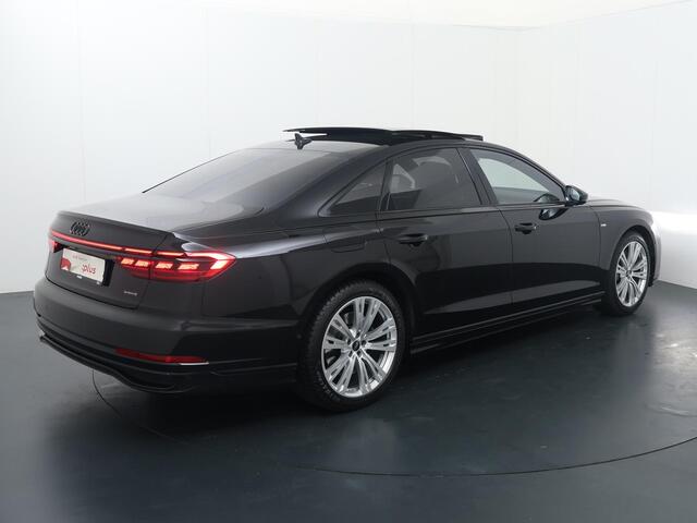 Audi A8 60 TFSI e quattro | 462 PK | SoH 89% | Panoramadak | Digitale Matrix LED koplampen | Nachtzicht assistent | Head-up display | 360 graden Area view | 21" LM velgen | S line | Luchtvering | Vierwielbesturing |