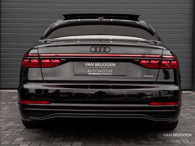 Audi A8 60 TFSI e quattro S-Line 4WS Pano Lucht Exclusive BTW Massage Koeling Softclose Alcantara