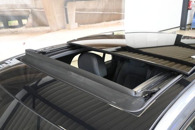 Audi Q2 1.4 TFSI 150pk Launch Edition S-Line | Panoramadak | Elek. klep | Trekhaak | Ambianceverlichting |