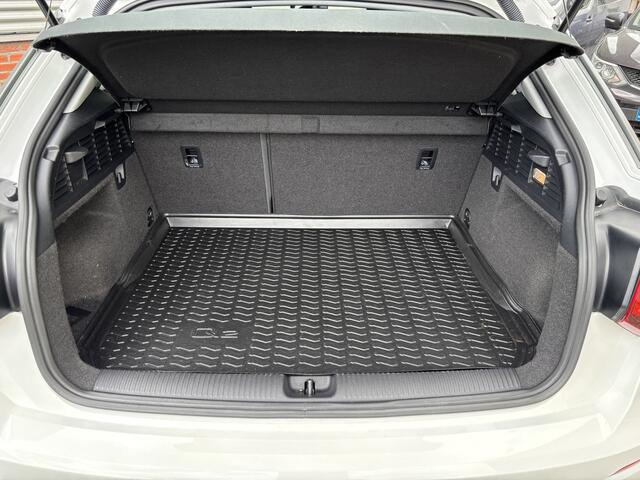 Audi Q2 1.0 TFSI Sport | Dealer Onderhouden | Climate Control | Navigatie