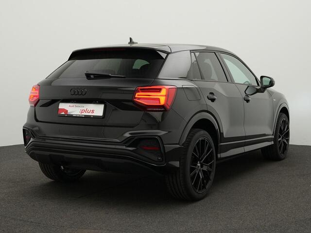 Audi Q2 35 TFSI 150 pk S-tronic S Edition / S-Line | Matrix LED | Navigatie | Sportonderstel | Parkeersensoren achter